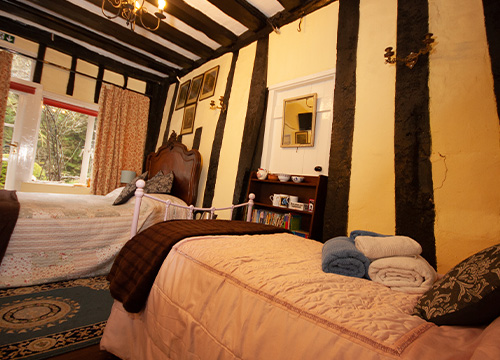 Rooms | Bed and Breakfast in Suffolk | The Bridge Street Historic Guest House gallery image 2